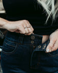 Closure of blue lady motorcycle jeans from Moto Girl